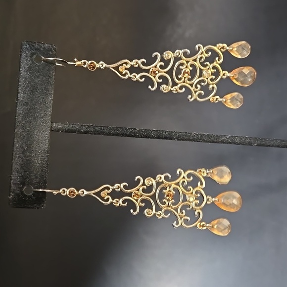 Elegant Gold Tone Chandelier Earrings - Picture 13 of 17